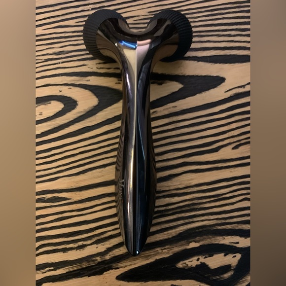 MDNA Skin The Beauty Roller - Picture 1 of 4